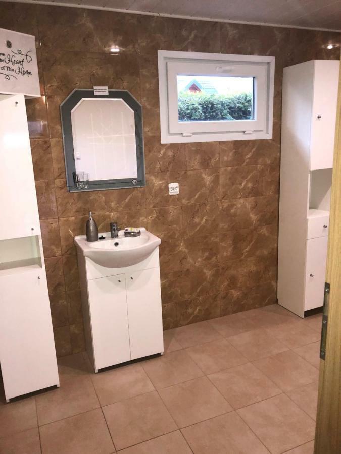 Domek Letniskowy Na Mazurach Gizycko Luaran gambar